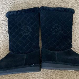 Michael Kors Sherpa lined boots